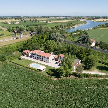 La Casa Delle Rondini Bed & Breakfast Roncoferraro Екстериор снимка