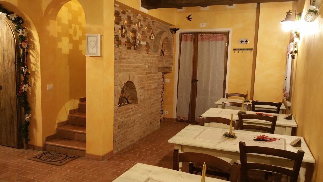 La Casa Delle Rondini Bed & Breakfast Roncoferraro Екстериор снимка
