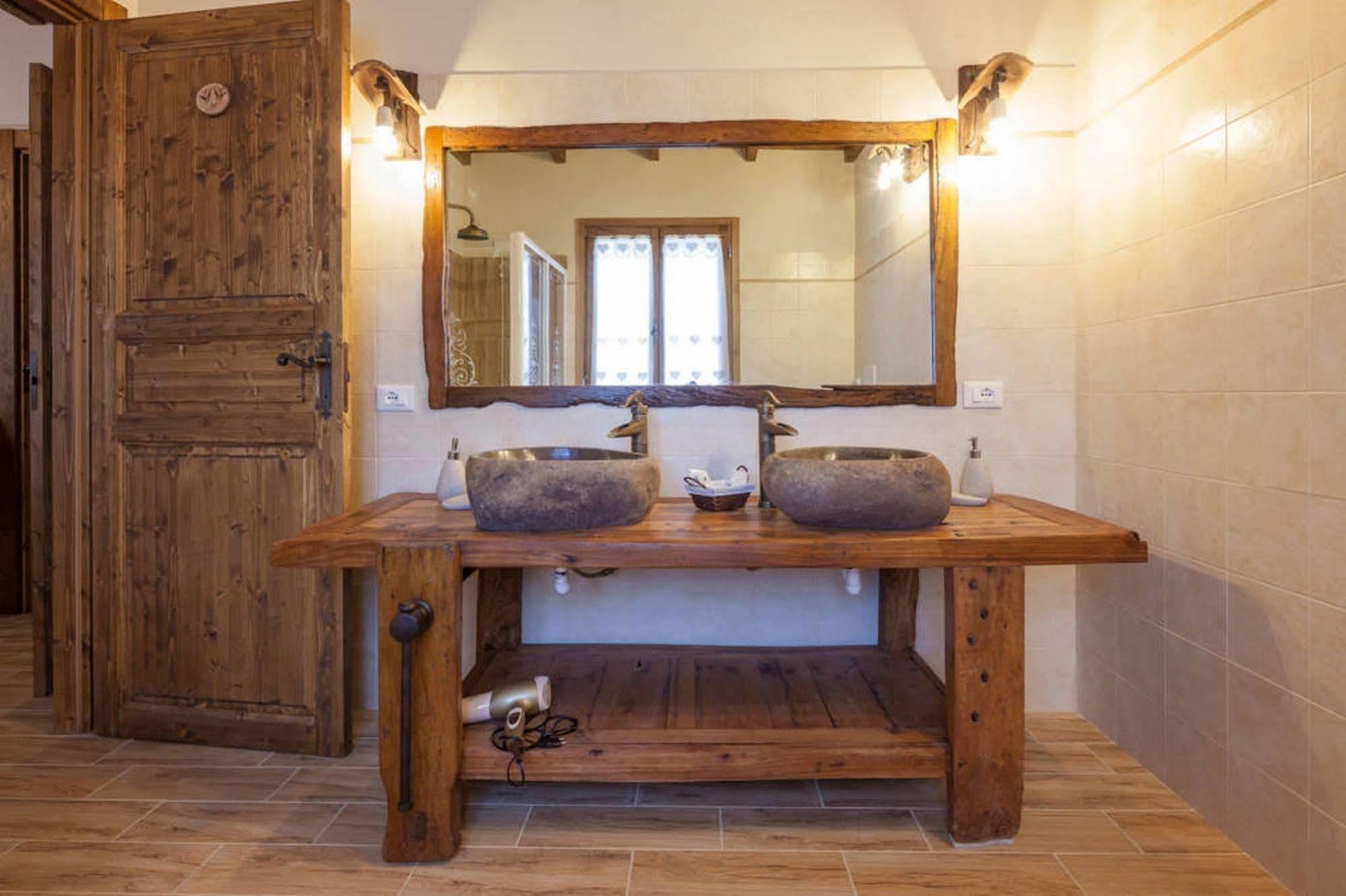 La Casa Delle Rondini Bed & Breakfast Roncoferraro Екстериор снимка